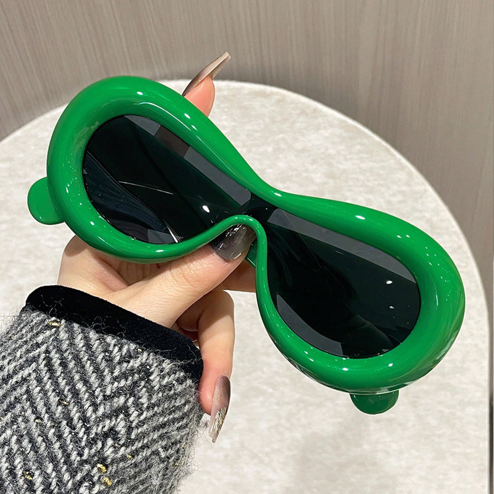 2D Design,  Street Style, Deco - Quirky Street Fashion recensie en prijs