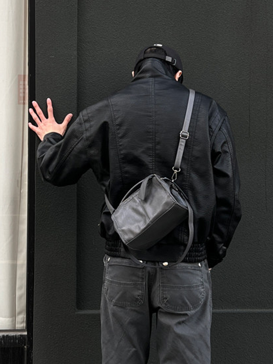 NIN  Design Underarm Pillow Ba - Quirky Street Fashion recensie en prijs