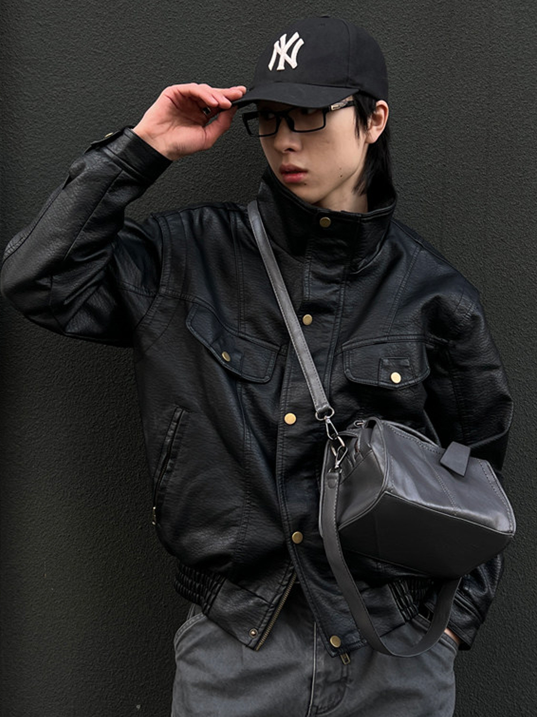 NIN  Design Underarm Pillow Ba - Quirky Street Fashion recensie en prijs