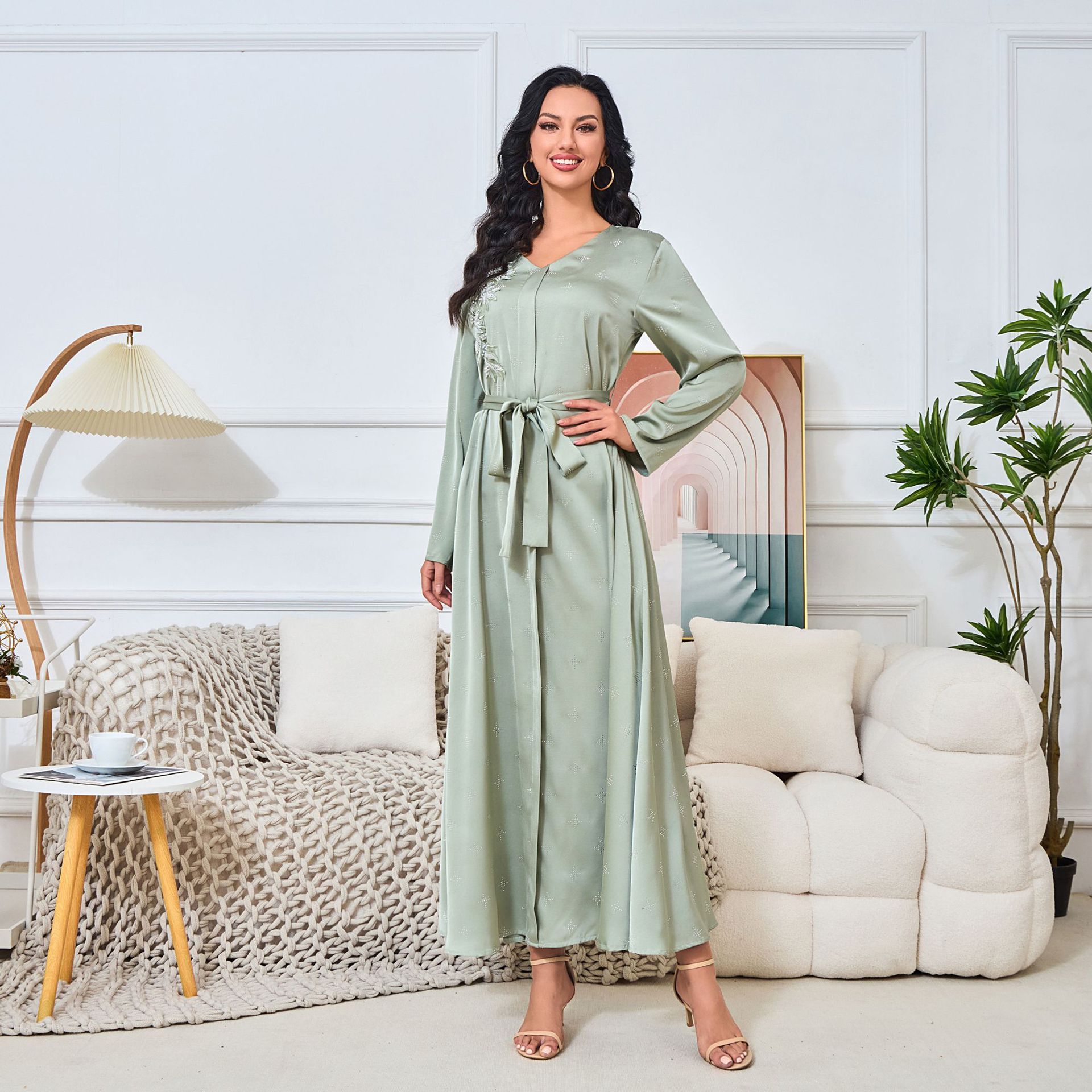 Dubai Hot Diamond Pendulum Rob - Street Fashion Dubai recensie en prijs